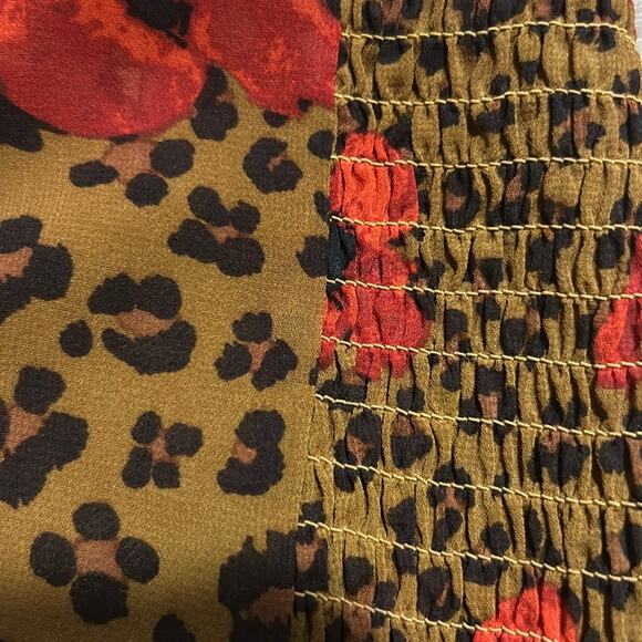 ASTR the Label Floral Leopard Print Puff Sleeve Cropped Shirred Blouse Small - Picture 6 of 9